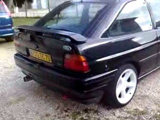 Escort RS 2000 16v par Lionelrs (1ère vidéo).