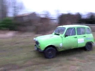 4L Granny passage dans la boue