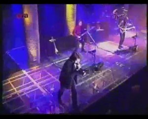 Genesis - Domino (Live)