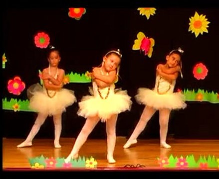 Ayçiçeği Anaokulu Yıl Sonu Gösterisi 2006-2007 Bale