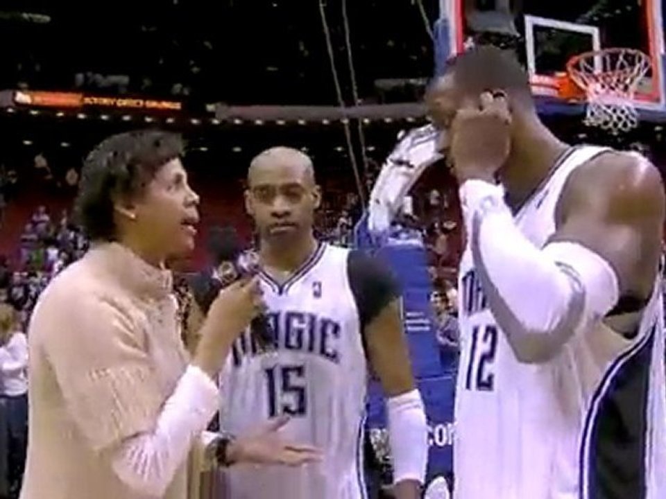Cheryl Miller talks with Vince Carter and Dwight Howard foll