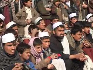 Inauguration d'un terrain de sport à Tagab