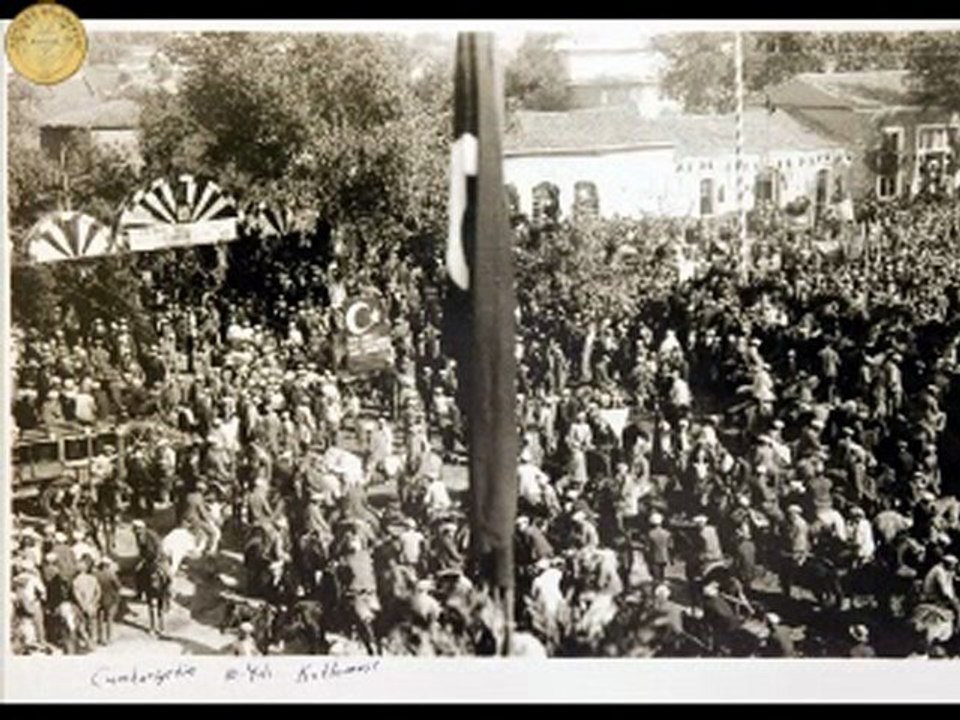 Zaman İçinde Akhisar, Tarihi eski fotoğraflardan oluşan vide