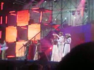 Les Enfoirés 2010 - Aimer