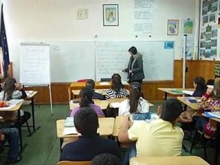 Ecole N°7 - PItesti - cours par Solenn