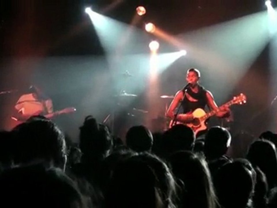 Ayo - Slow slow run run @ EMB