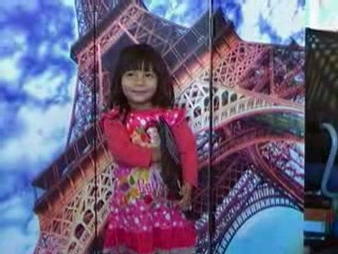 Marianne petit papa Noel en play back chanson père Noel