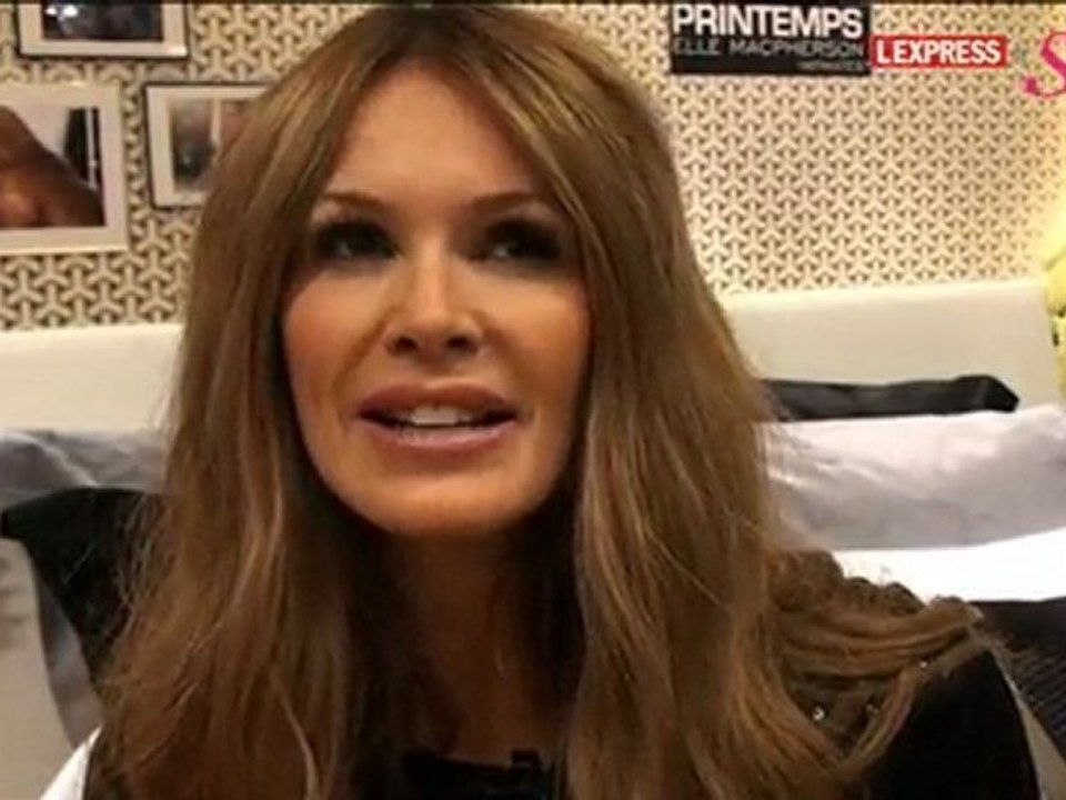Elle McPherson et la lingerie