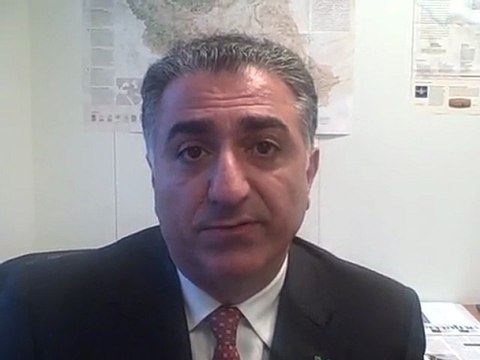 Interview de Reza Pahlavi, fils du Shah, par Rue89 (1)