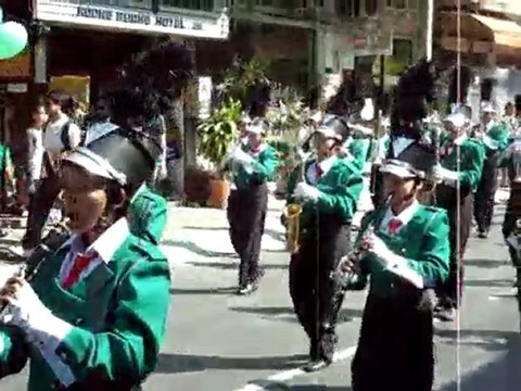 Fêtes des fleurs à Chiang Mai / Fanfares Défilé 1 / Thailand