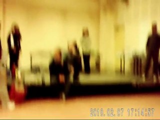 Agora le 07-02-2010 Laurent avec une mini caméra vue de côté