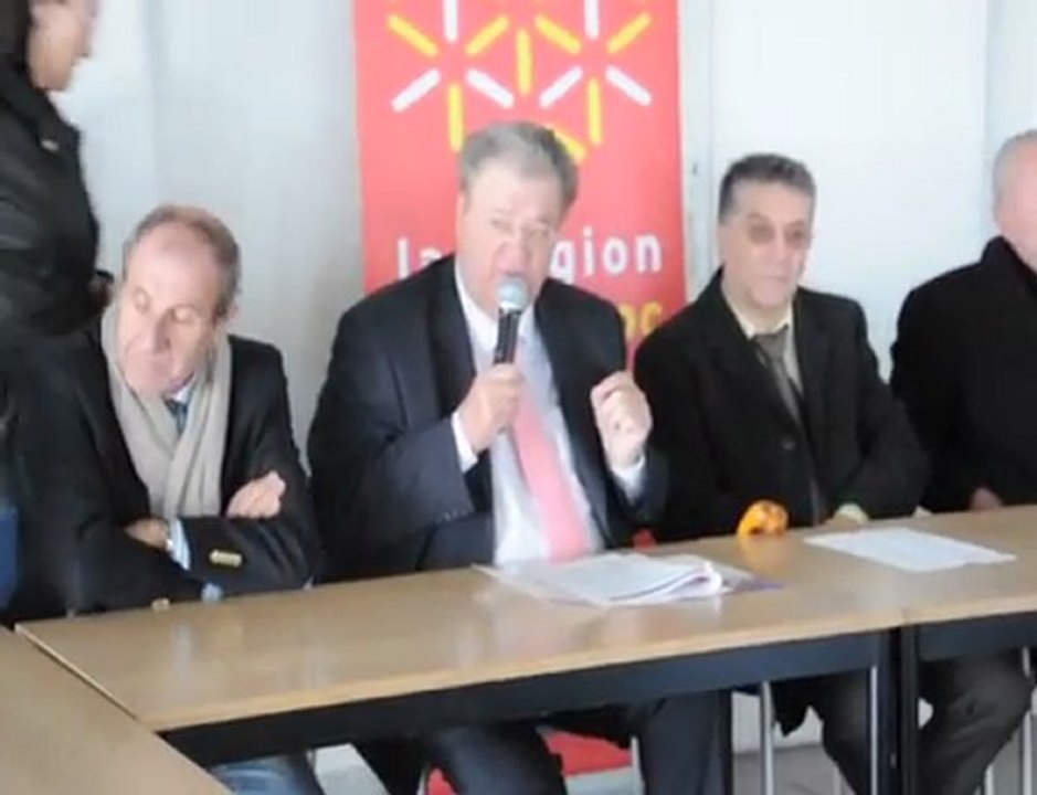 CAP D'AGDE - 2010 - GEORGES  FRECHE  PRESENTATION DE son programme touristique pour la région  1