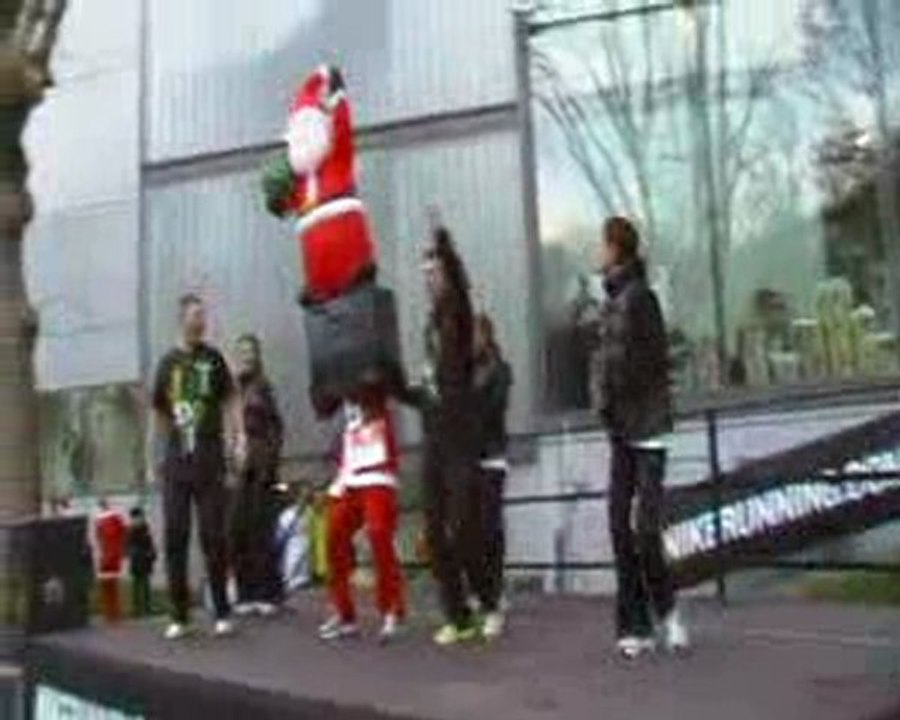 SDV.N°1 Corrida De NÖEL 2009 Avec Le Pére NÖEL Au 1er Plans