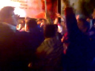 حرق علم الجزائر فى Jamais Oublierمصر