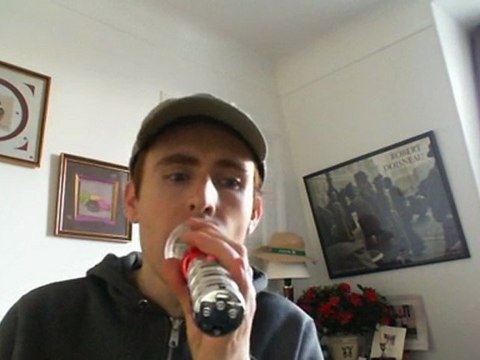 Wiwi égratigne De l'autre côté de la vie