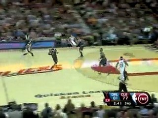 Daniel Gibson fires a bullet to LeBron James for the alley-o