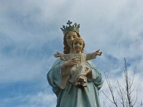 Les Cabannes : édifices religieux