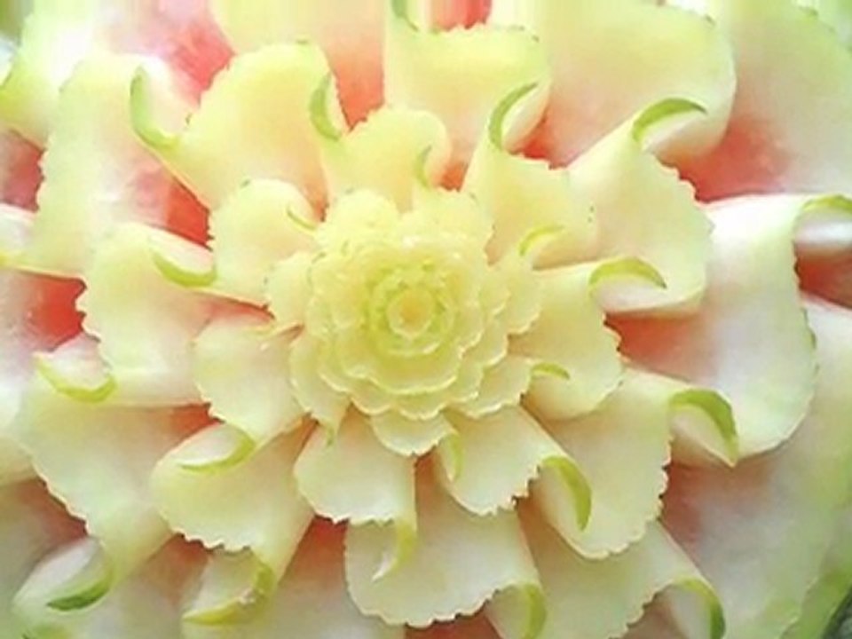 sculpture sur fruits et legumes