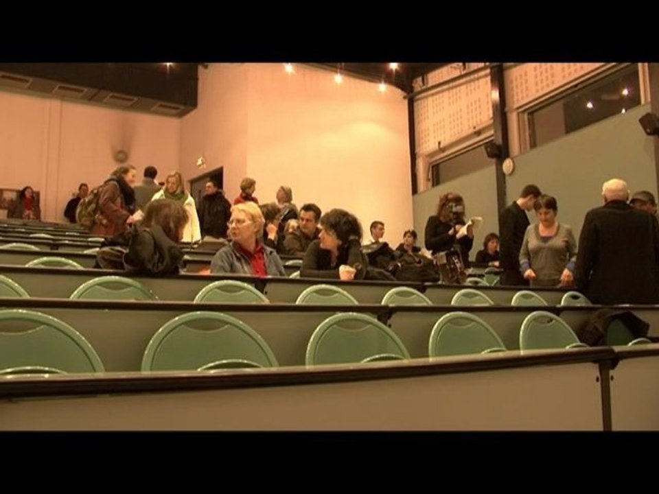 L'identité nationale fait débat sur le Campus