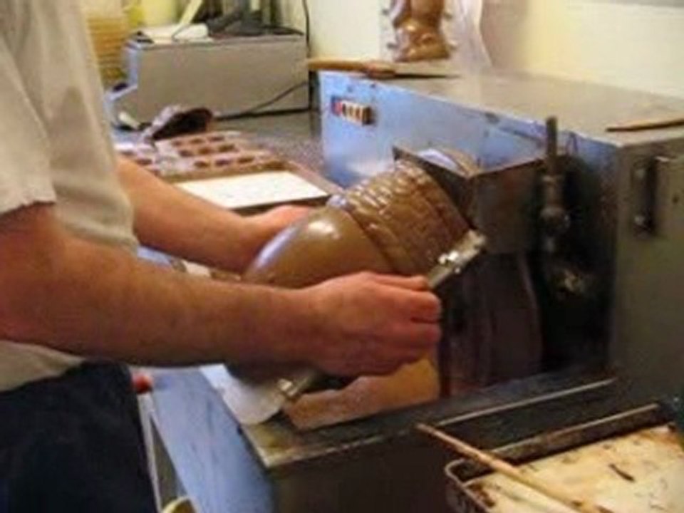 CHOCOLAT NOIR ET  AU LAIT   ETIENNE  BOUVIER   A   ANSEREMME