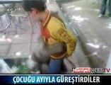 Çocuğu Ayıyla Güreştirdiler... TÜRKLER BUNU DA YAPTI :))