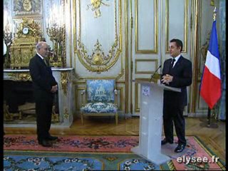 Décoration de M. Tahar BEN JELLOUN