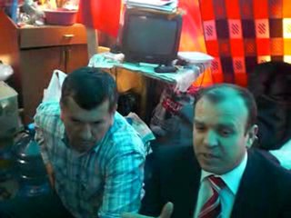 İŞADAMI ALİRIZA AĞIŞ'TAN TEKEL İŞÇİLERİNE ZİYARET