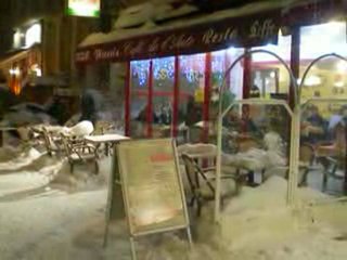 La Bourboule: La Terrasse du café de l'Auto sous la neige