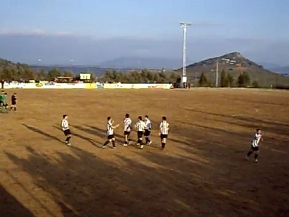 Gol de falta Miguel a Esparragosa