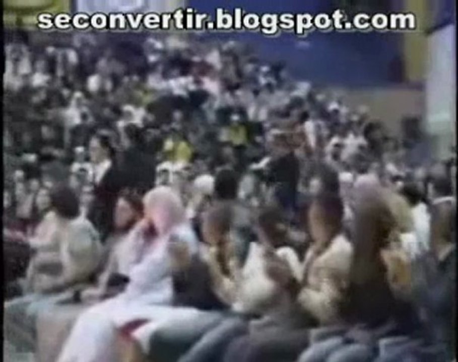 2010:  Six femmes françaises converties à l'islam.