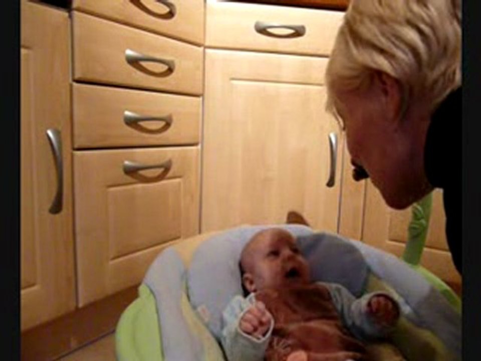 Roméo chante avec Maman