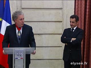 Décoration de M. Jean CHAREST