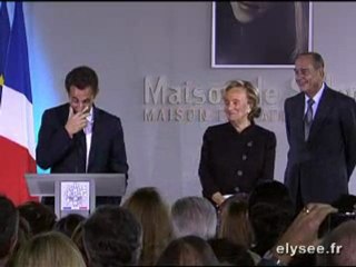 Décoration de Chevalier de la LH de Mme Bernadette CHIRAC