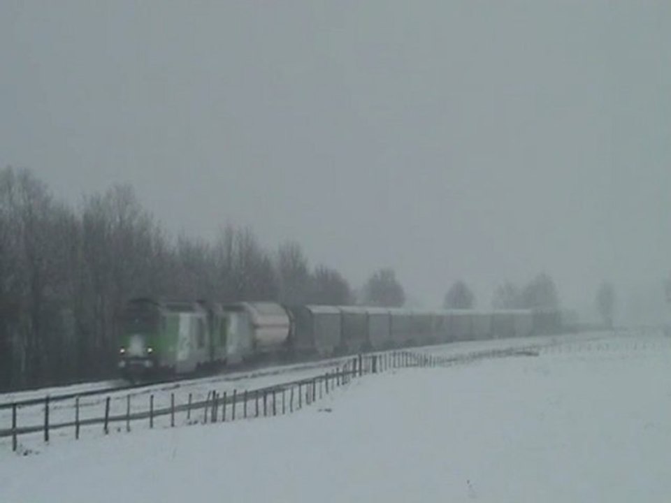 trains dans la neige le  11-02-2010
