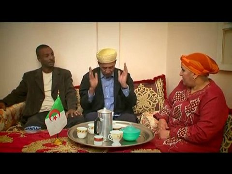 dernier film de mostapha 2010 1.2.3 viva l'algerie