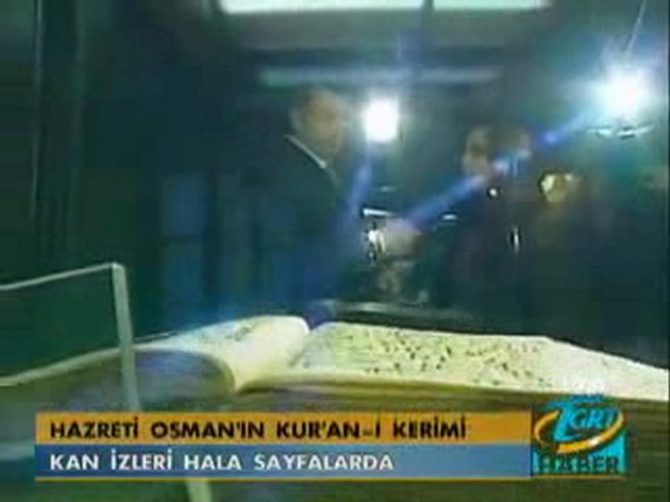 Hz. Osman'in Sehid edilisi esnasinda okudugu Kur'an-i Kerimi