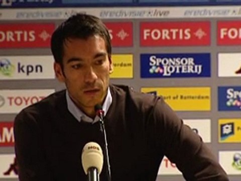 12-12-08 Persconferentie Van Bronckhorst