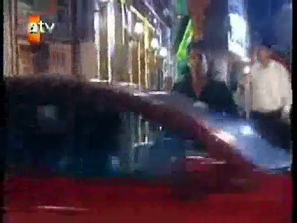 Aşk Oyunu -  Al Gönlümü Diyar Diyar Sürükle (Keremcem)