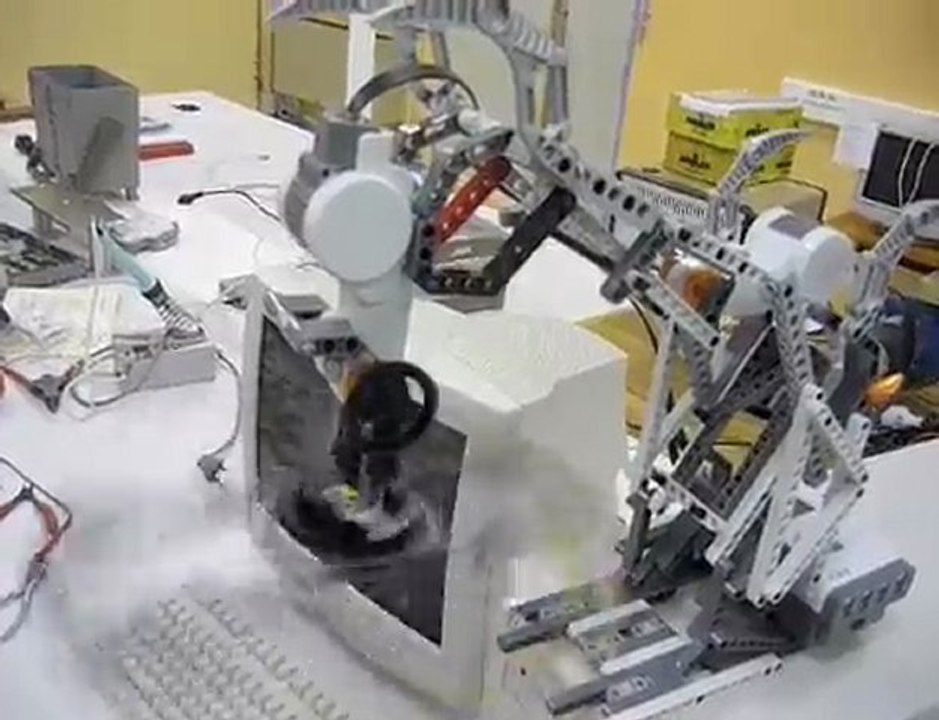 Lego Mindstorms NXT INSANITY The Ride