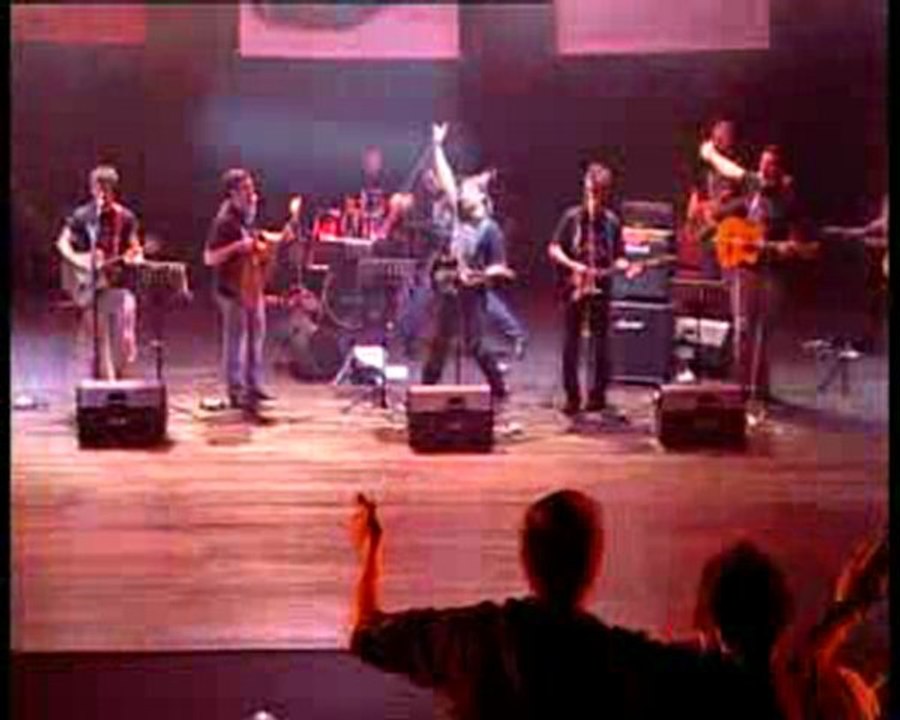 ÇEMBERİMDE GÜL OYA