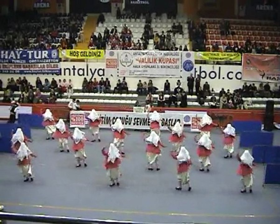 Türk Halk Oyunu Çeşitlemesi