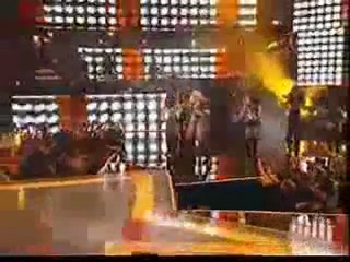 Shakira Canta She Wolf - NBA All Star 2010