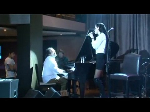 Eva Rivas - Apricot Stone Song Presentation