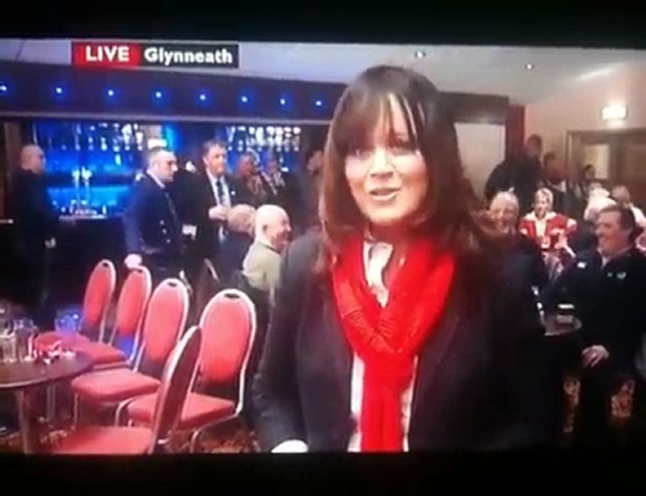 Sous le kilt écossais...