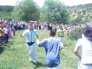 DİKENLİ KÖYÜ 1.piknik çuval yarışması II