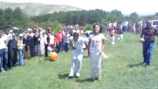 DİKENLİ KÖYÜ 1.piknik çuval yarışması III
