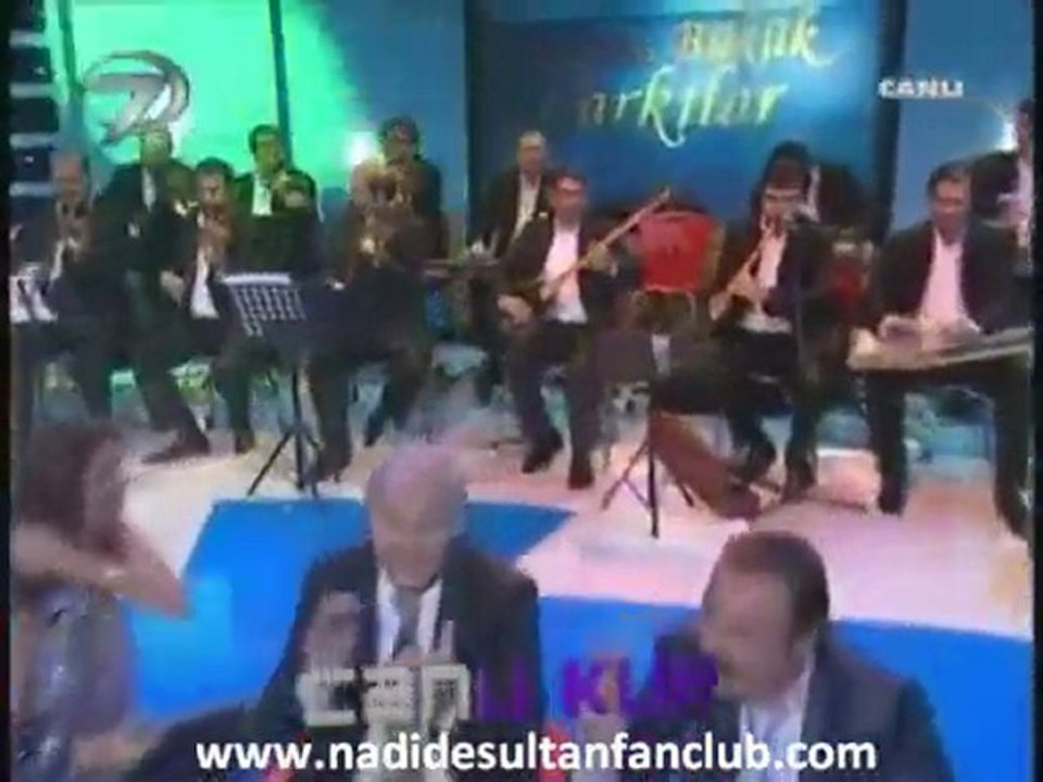 Nadide Sultan - Ferdi Tayfur - Kamil Sömmez (Düet) - Cesme