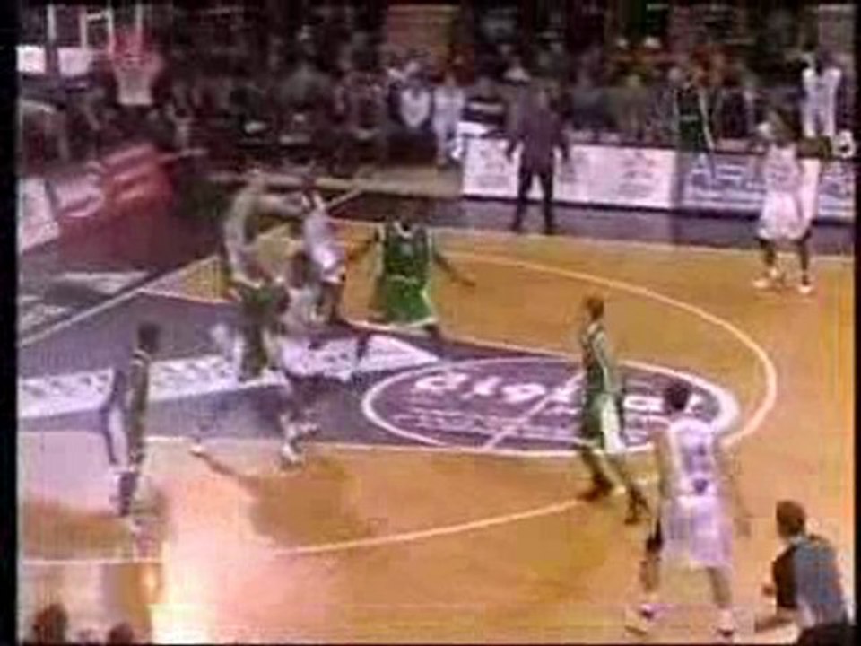 Brent Darby vs Nanterre (France Pro B 11-7-2009)