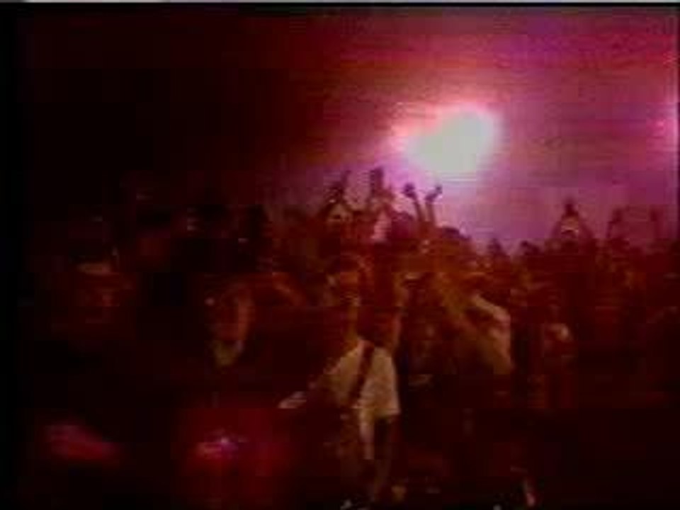 Genesis- The Lamb Lies Down On Broadway