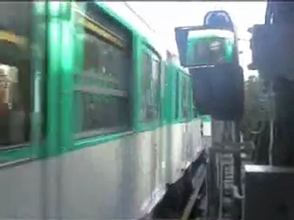 MP73 PART DE LA GARE Trocadéro